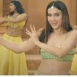 Koi Sehri Babu  Divya Agarwal  Official Music Video  Shruti Rane  Tren 128 kbps
